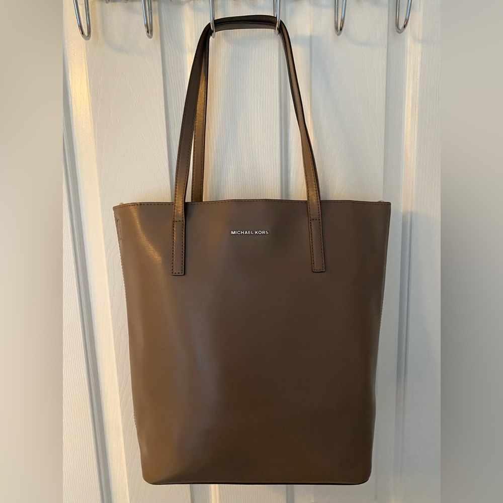 MICHAEL Michael Kors Emry Tote